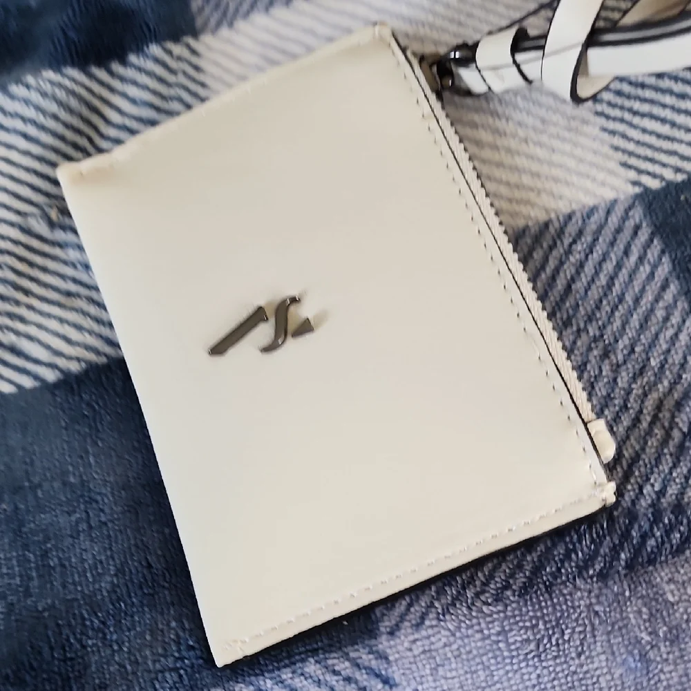 Simply Vera Vera Wang White Tote Bag - Picture 7 of 13